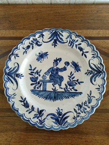 Assiette xviiième faïence - assiette,