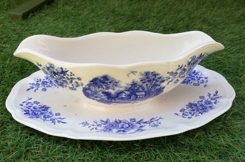 Saucière ancienne - , en