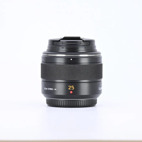 Panasonic summilux 25mm - summilux,