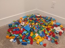 Huge Lot Lego 11 LB 4 OZ Duplo