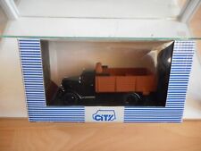 Camion de transport ouvert