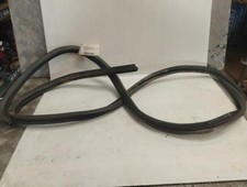 Joint de porte avant droite