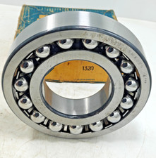 Roulement à billes auto-aligné double rangée SKF 1320 SKF Suède alésage droit