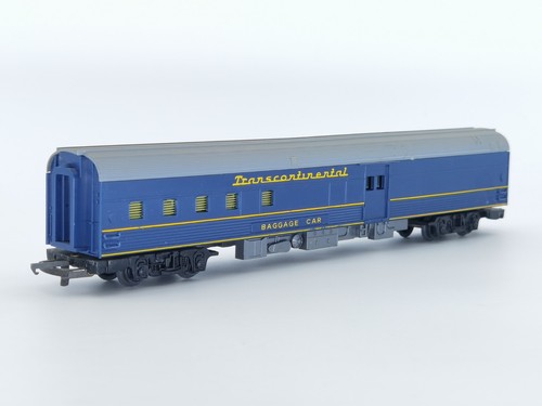 Tri ang r446 baggage car - tri-ang,
