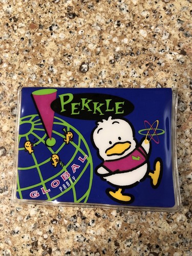 Pekkle sanrio global - pekkle,