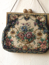 Magnifique petit sac en tapisserie fin XIXe