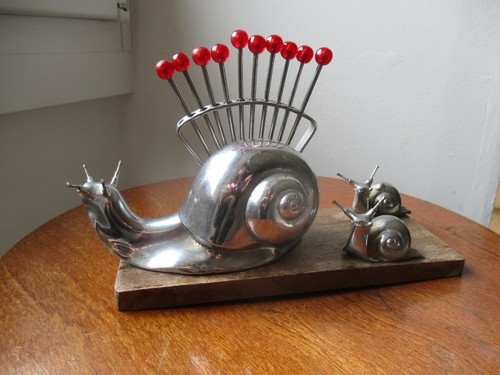 Ancien porte piques - ancien, escargot