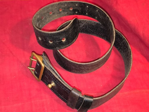 Ceinturon cuir noir boucle