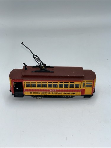 Scale train third ave - ho,