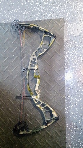 Hoyt nitrux bow needs new - bow,