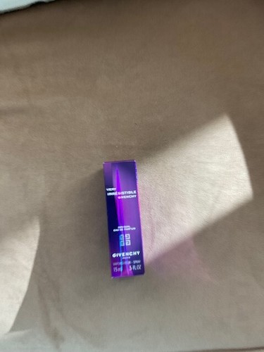 Givenchy very irresistible - very,