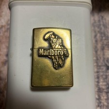 briquet à huile zippo