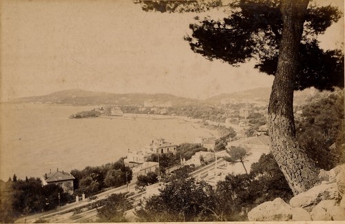 Beaulieu 1880 2 - -, photos