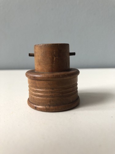 Ancienne douille voleuse - , en