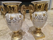 PAIRE DE VASES A L'ANTIQUE EN