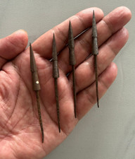 Ancien outil de chasse de guerre pointe de flèche en fer fait main origine in...