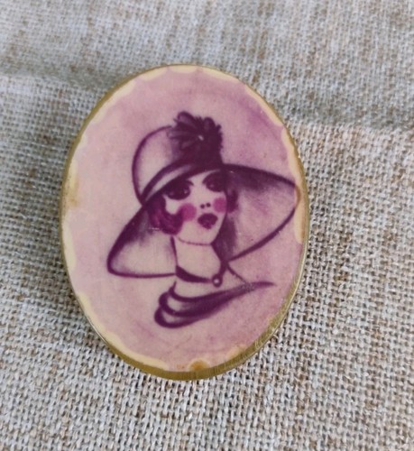 Ancienne broche galalithe