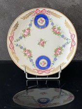 Assiette à fleurs roses et