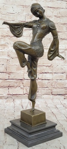 Sculpture bronze signée - en,