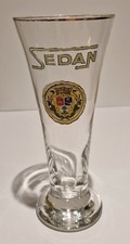 verre émaillé, pied boule,  de la bière de Sedan