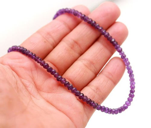 Collier perles ras cou - de,