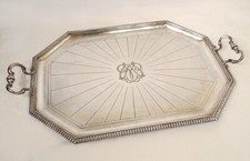 Grand plateau de service