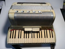 SCANDALLI ACCORDION 41 KEYS