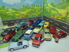 (93) lot de  2  belles  voitures diverses  AU CHOIX.  bien lire l‘annonce !!!