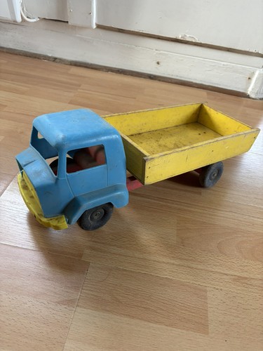 Camion bois plastique - bois,