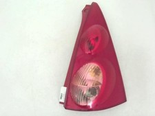 Feu arriere principal droit