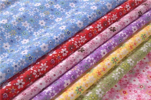 Tissu fleur rose imprimé