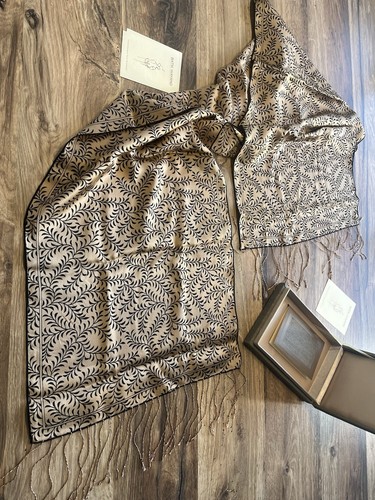 Foulard batik wayang - foulard, wayang.