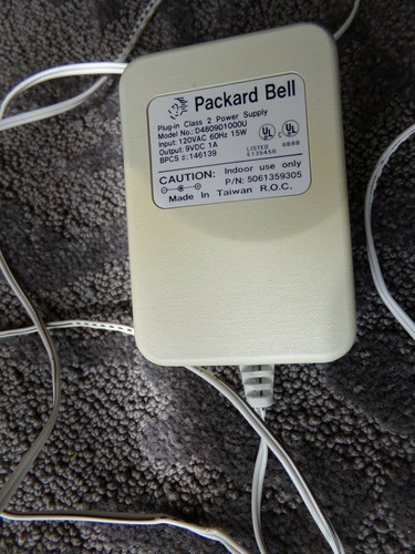 Genuine packard bell - plug, in