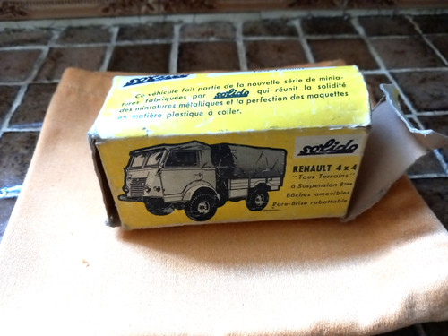 Boite camion renault 4x4 - boite,
