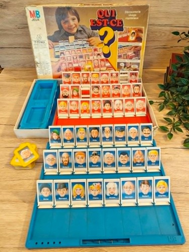 Jeu société qui - de,