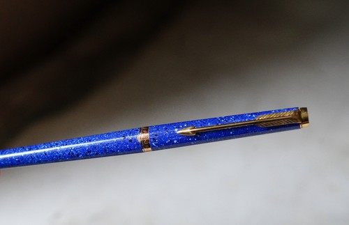 Magnifique stylo roller parker - magnifique,
