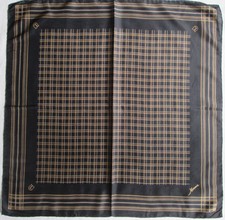 Superbe foulard jérome - -superbe,