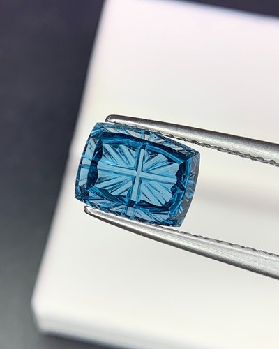 Topaze bleue naturelle - , de