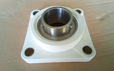 Palier composite blanc à applique 4 trous avec roulement inox UC 210 diam 50mm