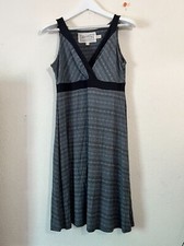 Aventura Womens Gray Black