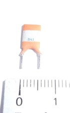 20 x 222268370471 – Condensateurs céramiques 470pF 100V 2% - PHILIPS