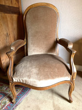 TRES BEAU FAUTEUIL VOLTAIRE ANCIEN PARFAIT ETAT Couleur vieil or