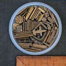 Lot de fers à dorer plaque