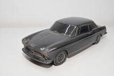 B69 1:16 ?? PEUGEOT 404 COUPE