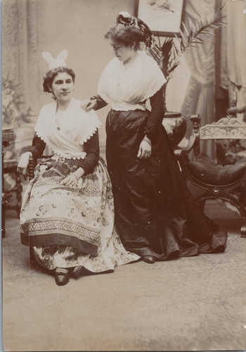 France deux femmes costume - femmes, en