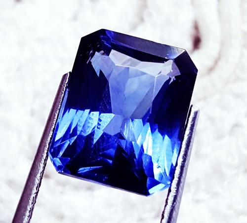 Naturel tanzanite bleue - naturel,