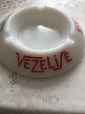 ancien cendrier biere VEZELISE et ST NICOLAS opaline