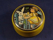 Ancienne boîte tôle fer tôle enfant dînette peluche lapin poupée confiserie 1930