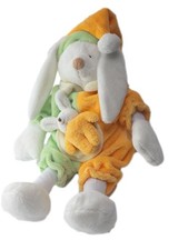 Doudou peluche musicale lapin