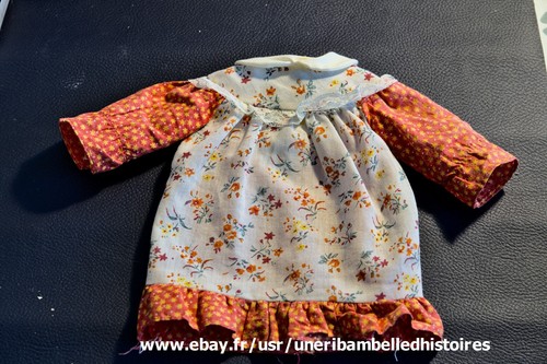 Robe pour poupée